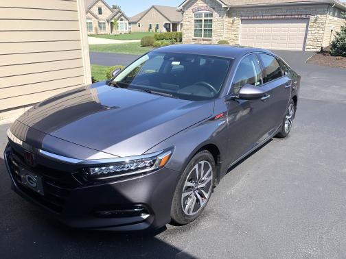 Photo 1 of 10 of 2019 Honda Accord Hybrid Touring